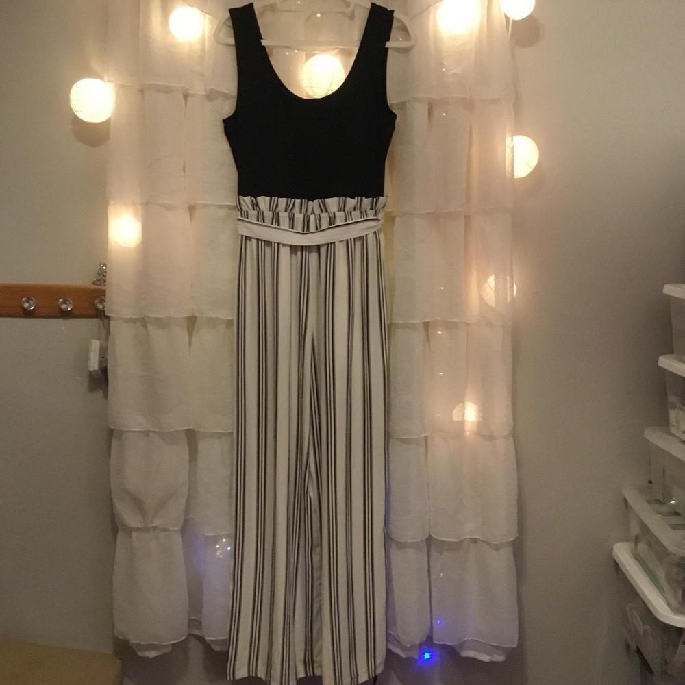 AS U WISH Jumpsuit Size Large - Picture 2 of 2